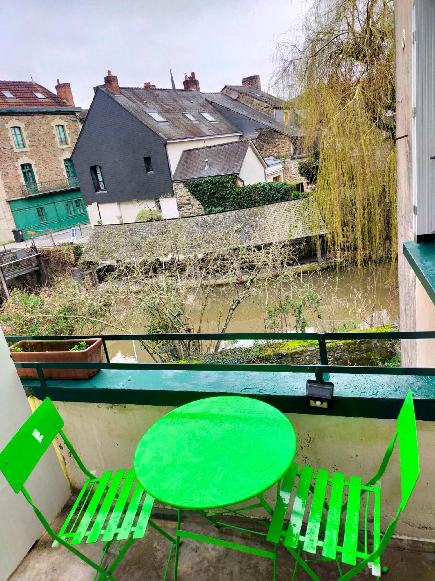 Studio En Rdc Avec Balcon Centre Vitre מראה חיצוני תמונה