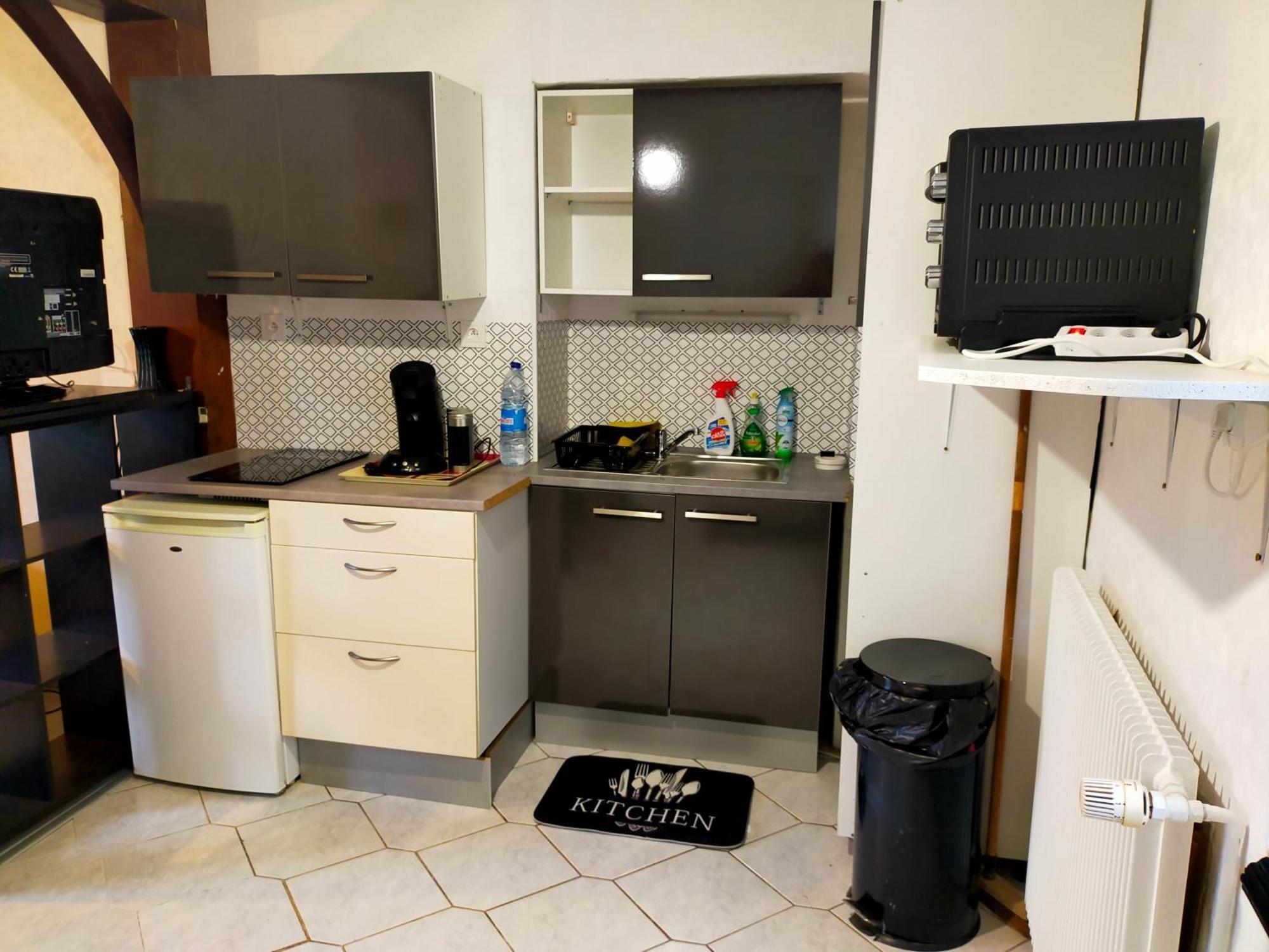 Studio En Rdc Avec Balcon Centre Vitre מראה חיצוני תמונה